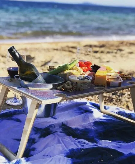 Rectangle Banquet Picnic Table with Bucket