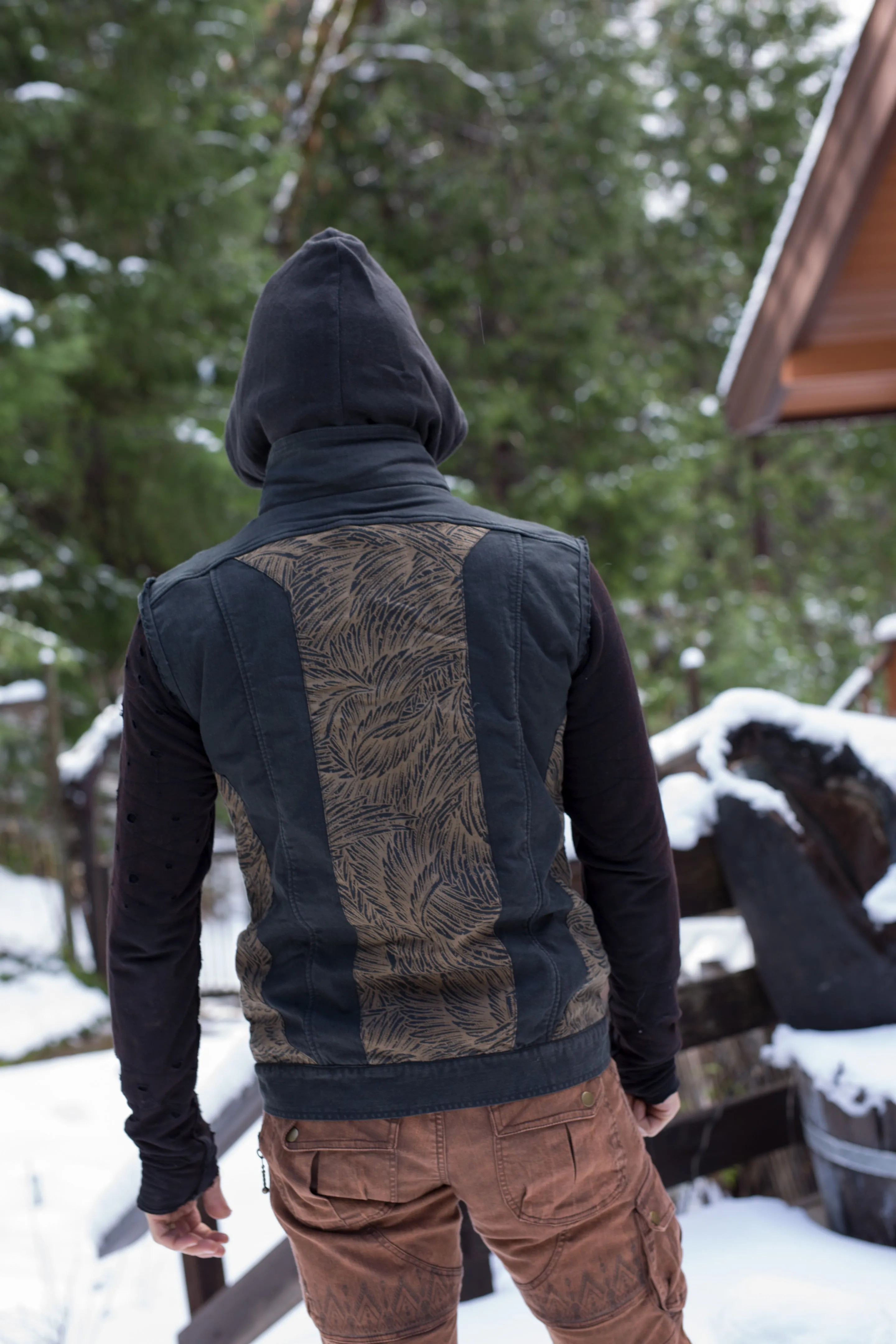 Sigil Vest w/EMF Blocking Hood - Black Wings